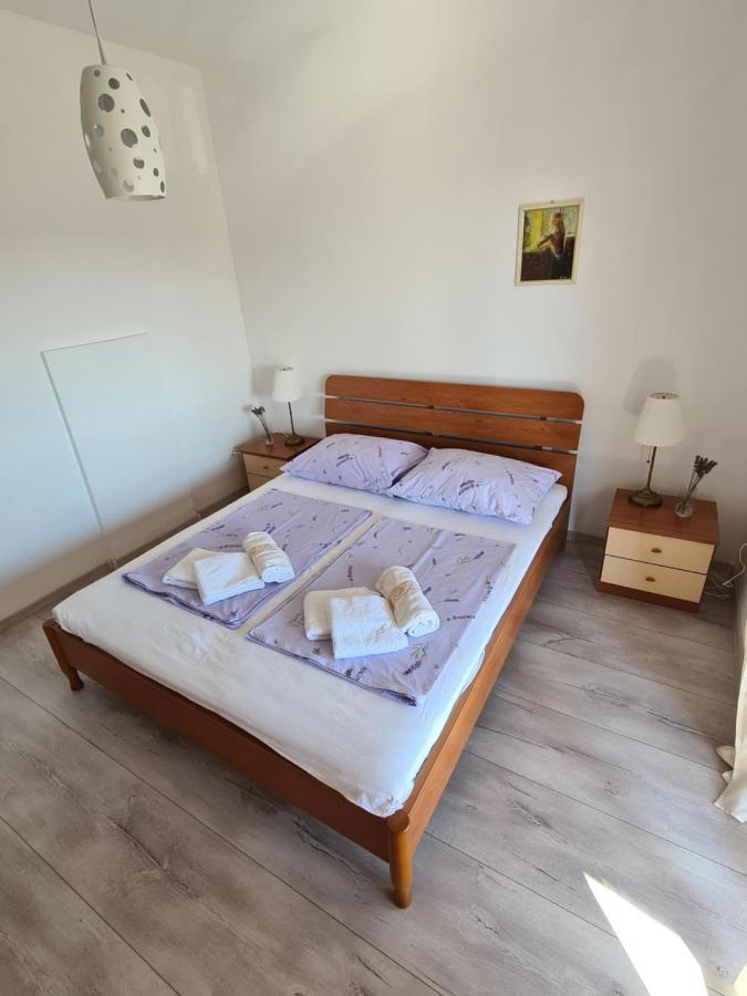Apartman Karmen Barbat na Rabu Exterior foto